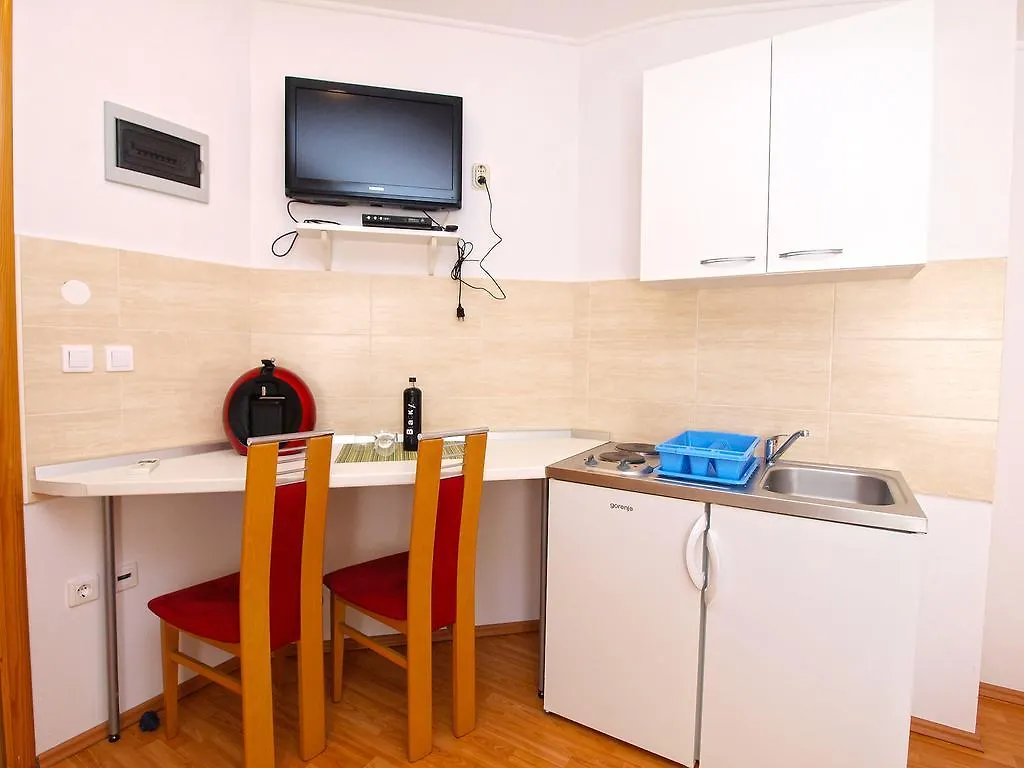 Apartments Stana 1020 Fazana