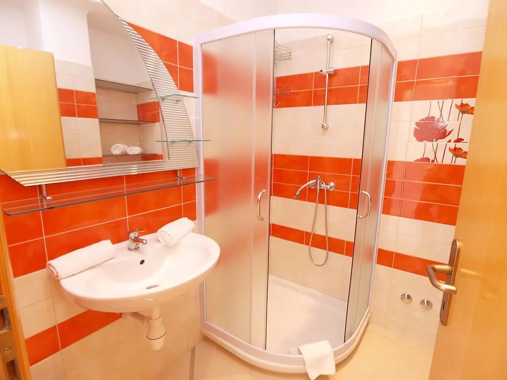 Apartments Stana 1020 Fazana Croatia