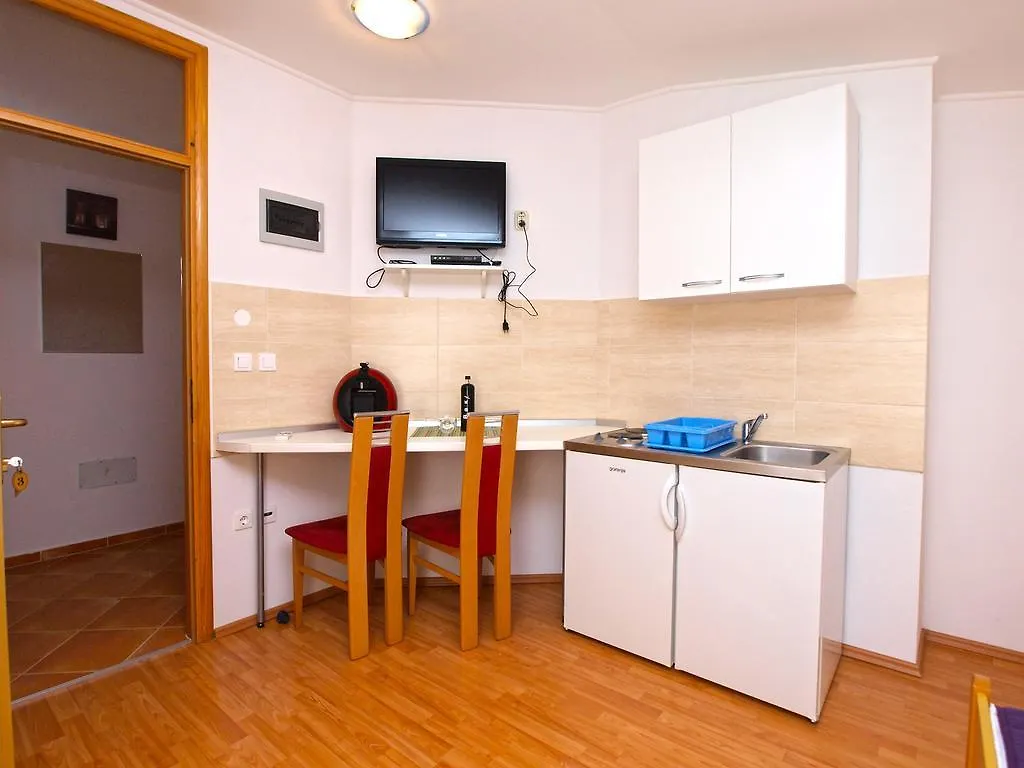 Apartments Stana 1020 Fazana 0*,  Croatia
